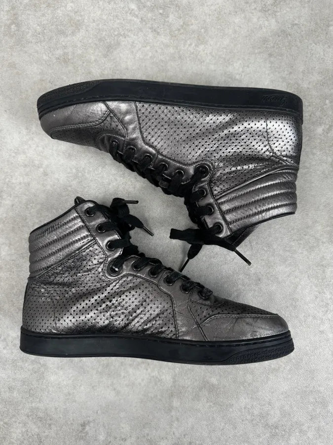 Gucci Silver Perforated Leather High-Top Sneakers iZGkZpz 2