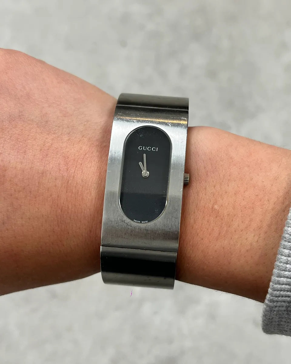 Gucci Silver Stainless Steel Logo Watch UbaURGU 1