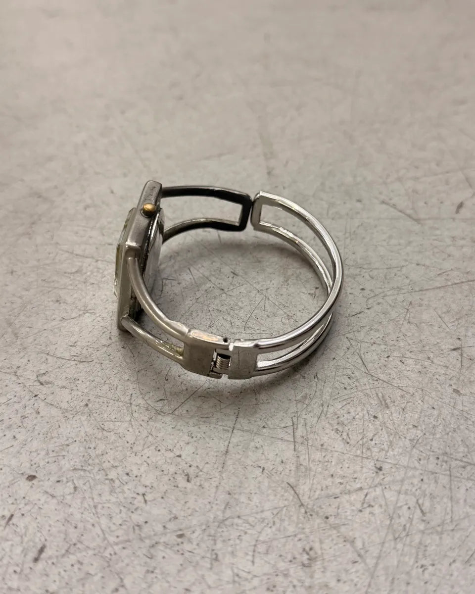 Gucci Silver Stainless Steel Square Watch yvxUaPF 7