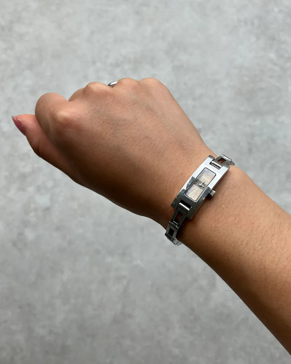 Gucci Silver Stainless Steel Watch dueHnWj 1