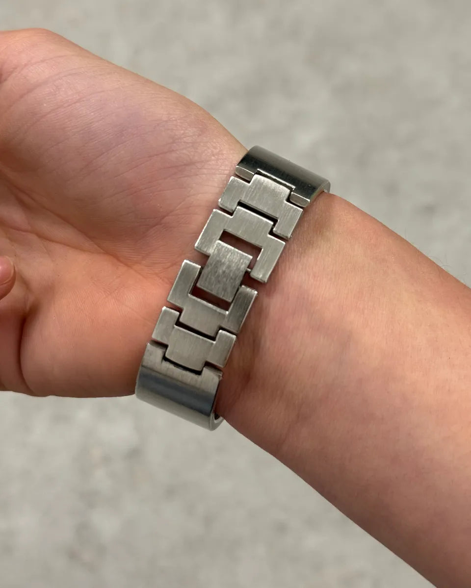 Gucci Stainless Steel Metal Bracelet Watch rvBfBVc 3