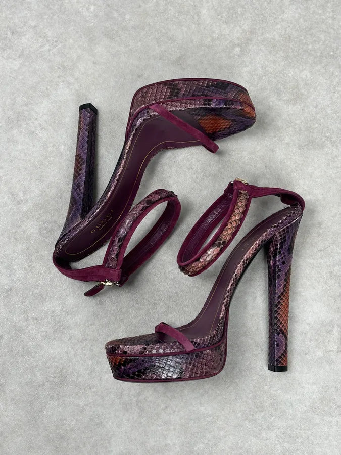 SS2011 Gucci Violet Python Leather Peep Heels by Frida Giannini OijKtRw 8