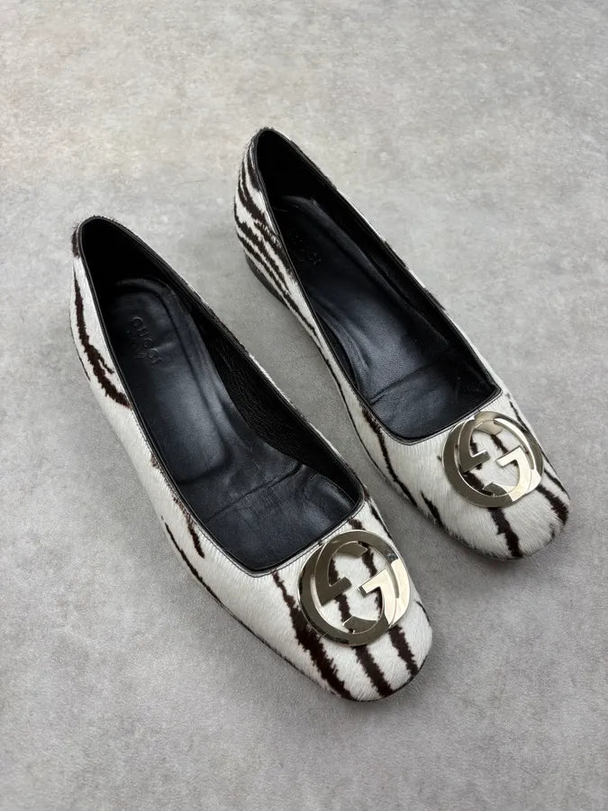 Gucci White & Black Ponyhair Tiger Ballet Flats ErZkhMC 3