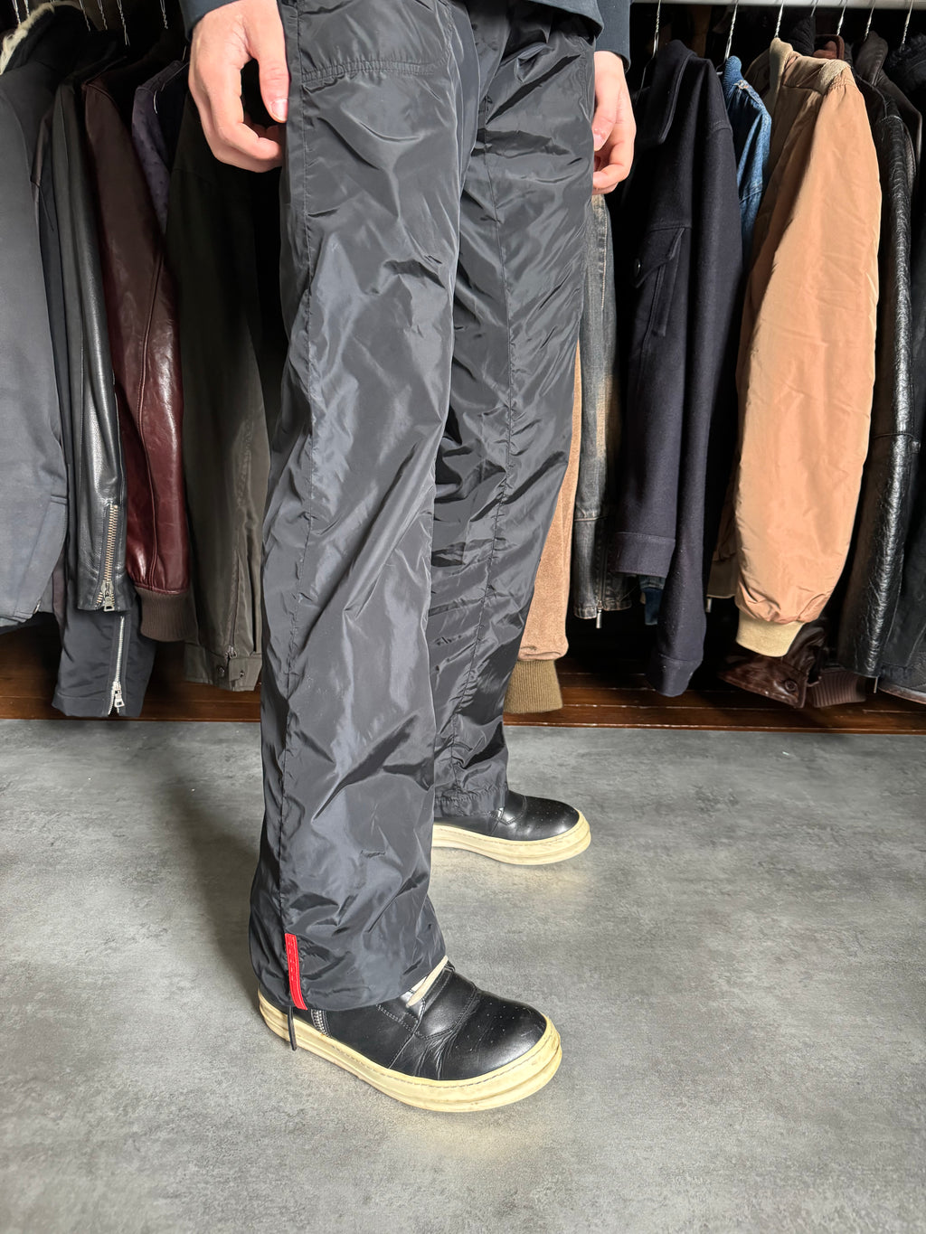 AW2005 Prada Linea Rossa Nylon Black Soft Pants (M) – Dolce Vita Hub