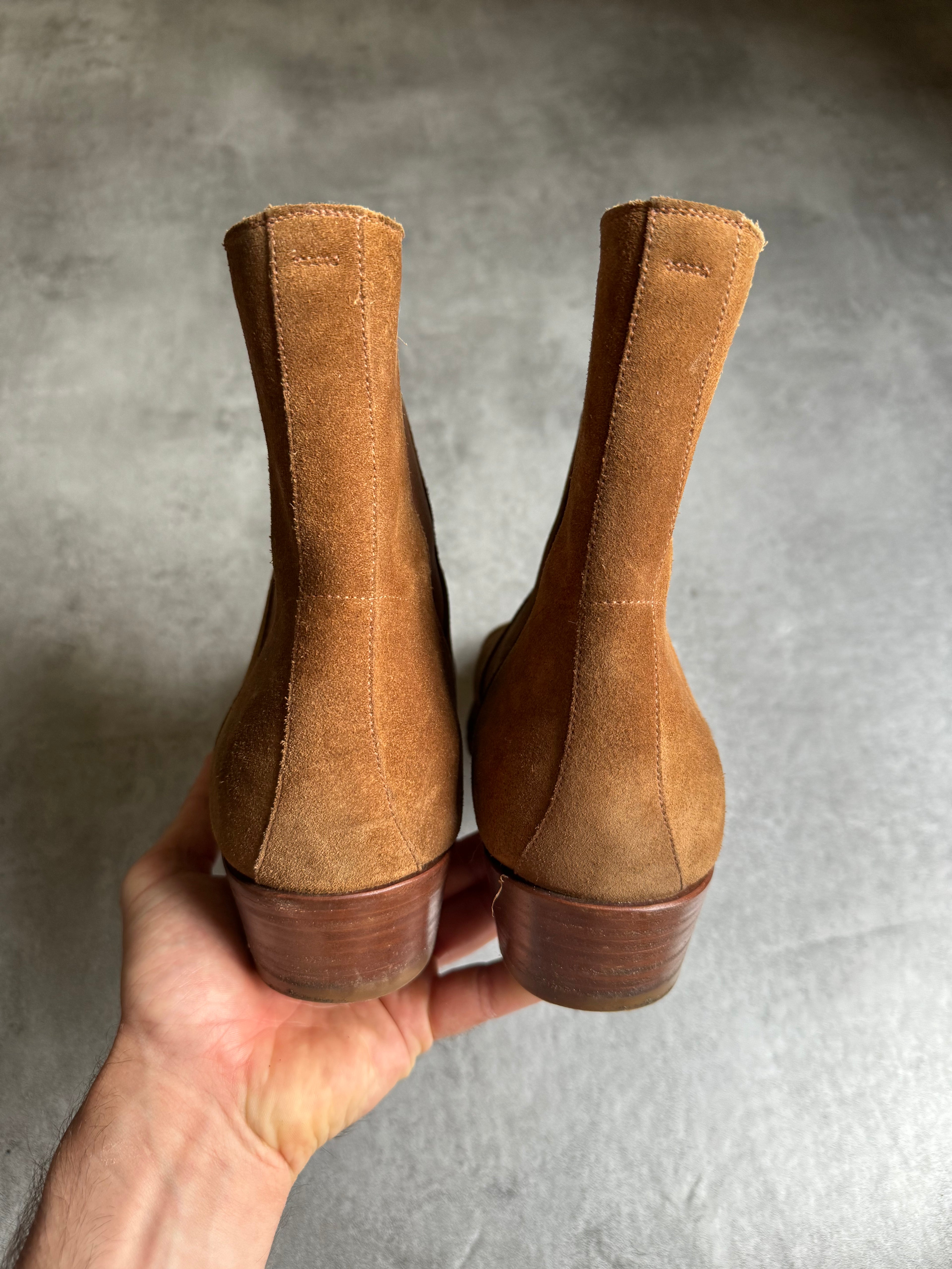 AW2020 Celine Jacno Chelsea Camargue Suede Calfskin Boots by Hedi AW2020 Celine Jacno Chelsea Camargue Suede Calfskin Boots by Hedi