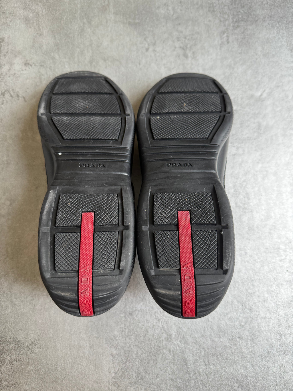 2000s Prada America's Cup Alternative Scratch Black Leather (41) - 5
