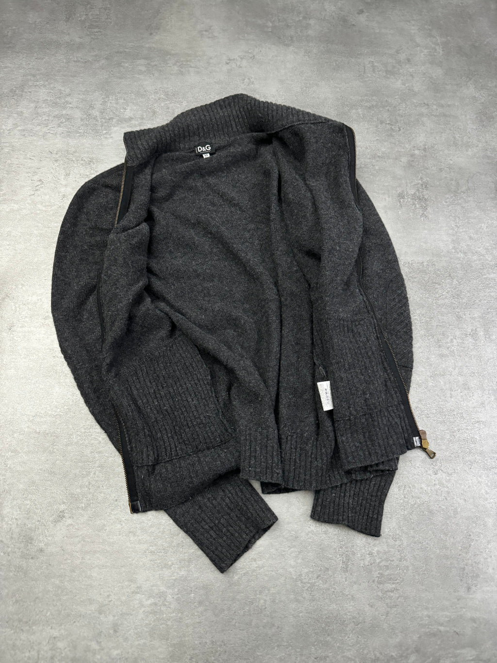 2000s Dolce & Gabbana Asymmetrical Grey Wool Zip-up (M) - 4