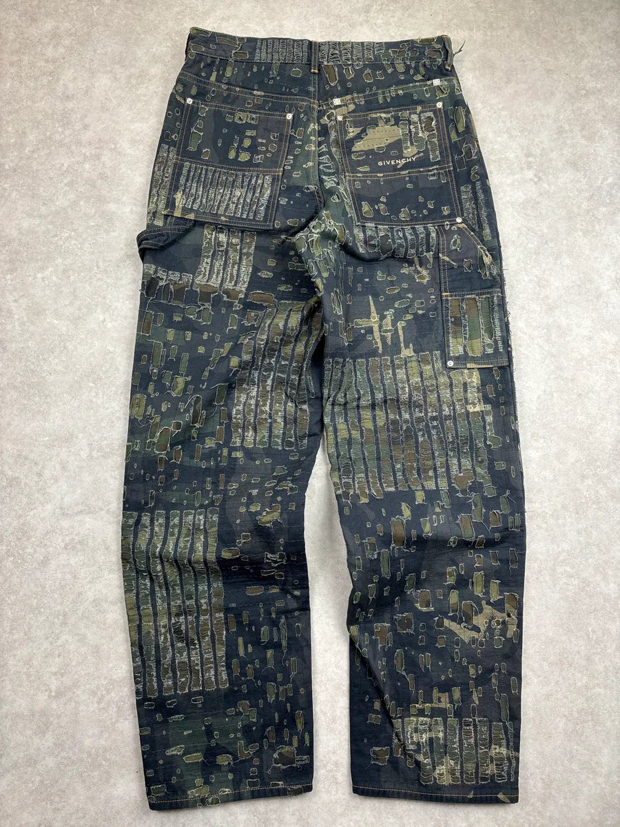 Givenchy Dark Khaki Distressed Camo Carpenter Pants by Matthew Williams iWwnBaBM 4