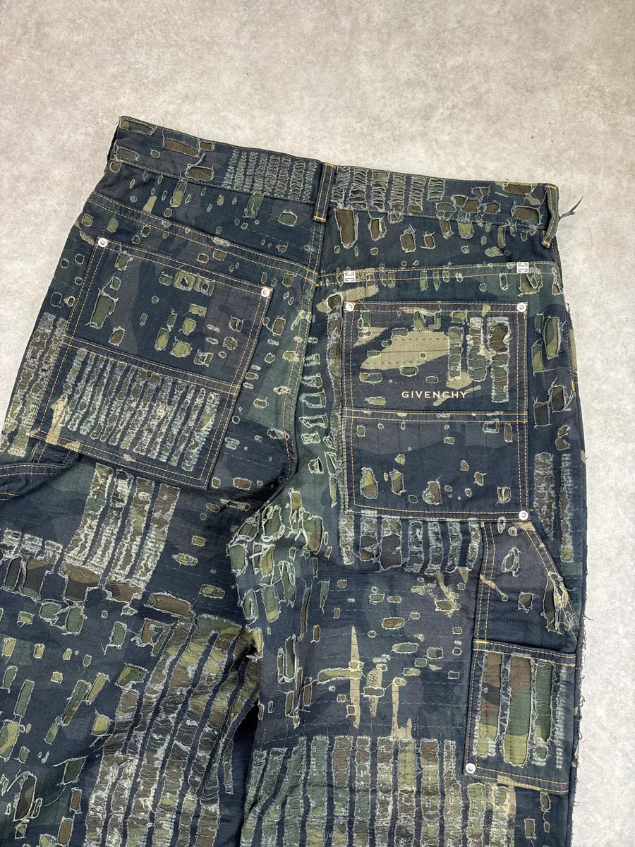 Givenchy Dark Khaki Distressed Camo Carpenter Pants by Matthew Williams iWwnBaBM 8