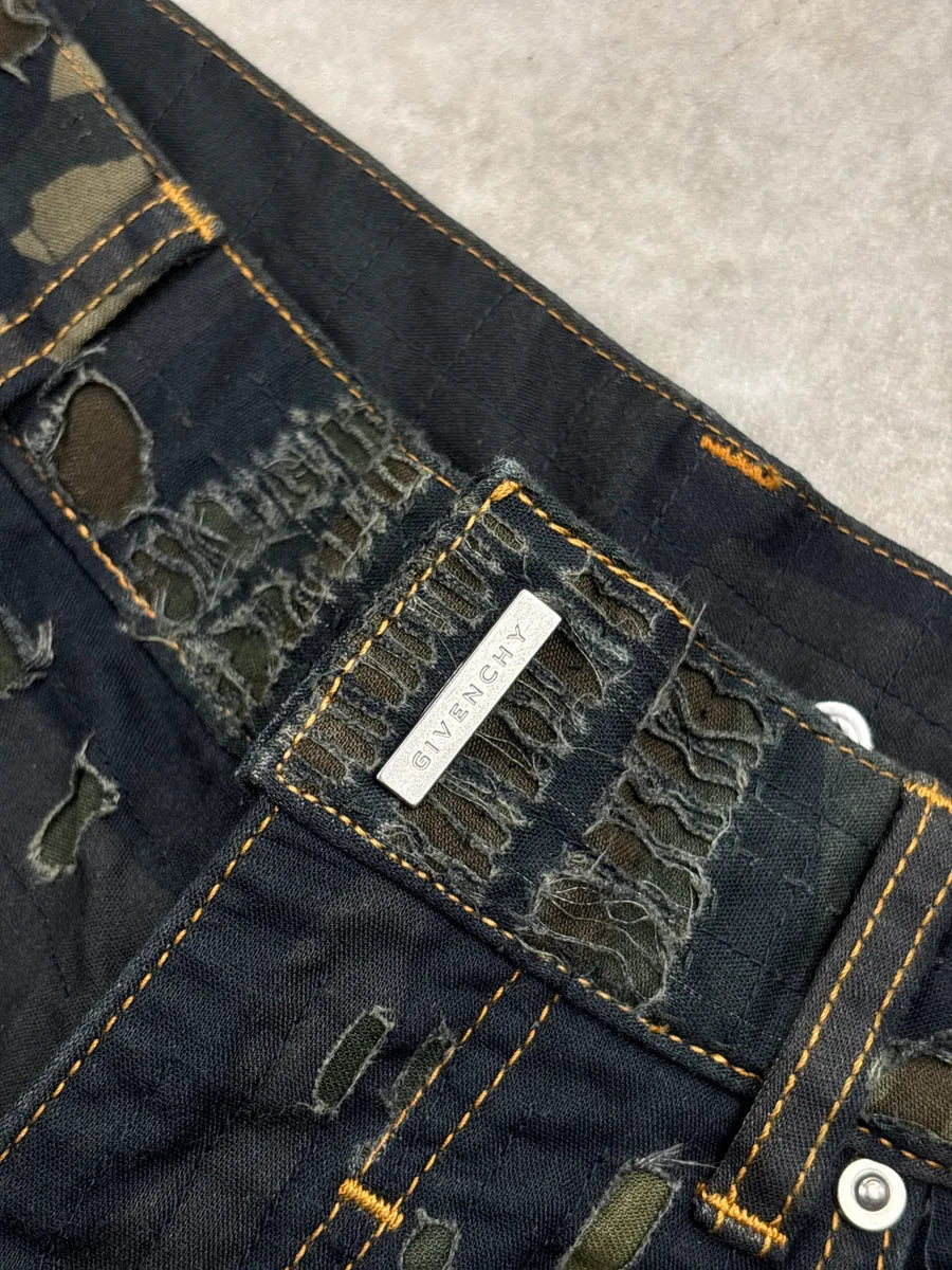 Givenchy Dark Khaki Distressed Camo Carpenter Pants by Matthew Williams iWwnBaBM 7