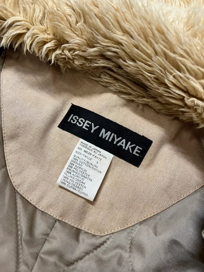 Issey Miyake Beige Suede Fur-Trimmed Long Coat RRpuQXv 10