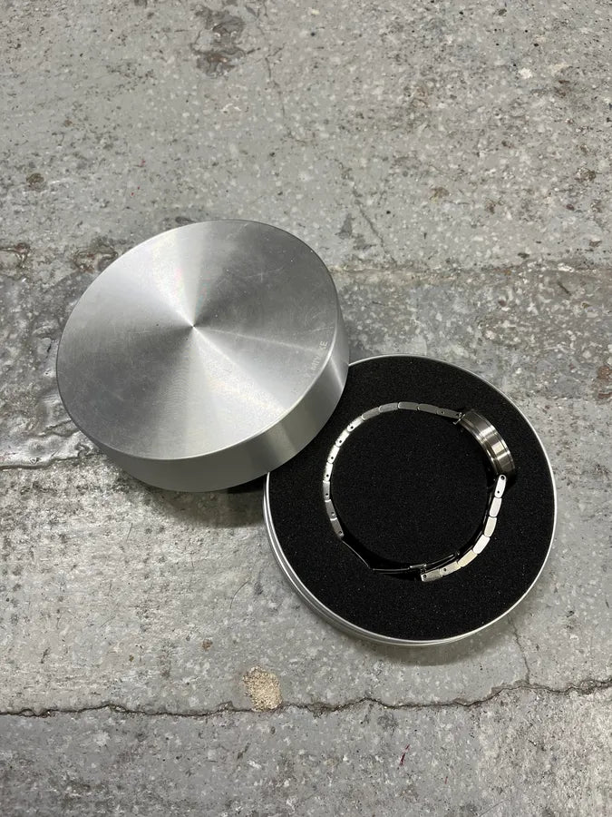 Issey Miyake TO Silver Watch Designed by Tokujin Yoshioka (OS) yCrkAMg 1