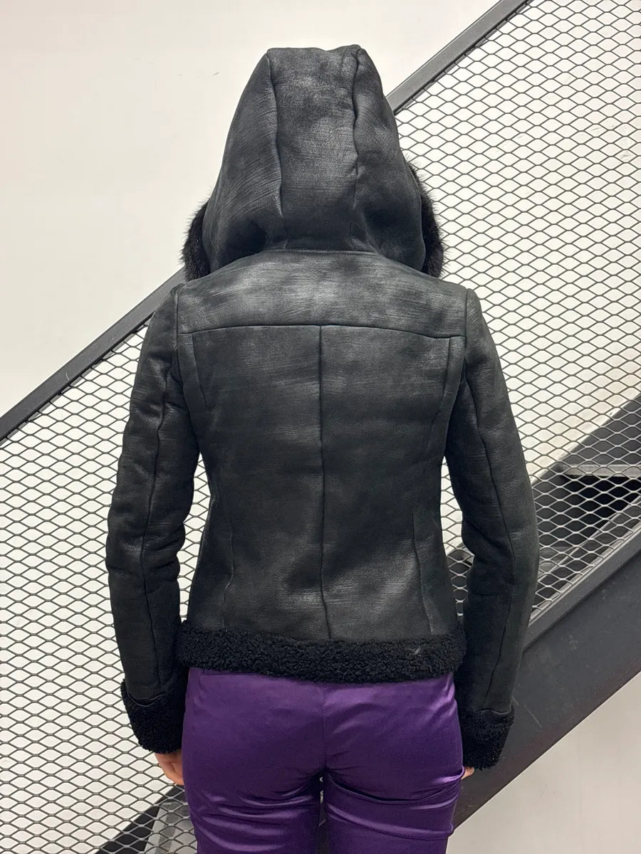 AW2010 Prada Black Shearling Embellished Hooded Fur Jacket jOjMufic 2