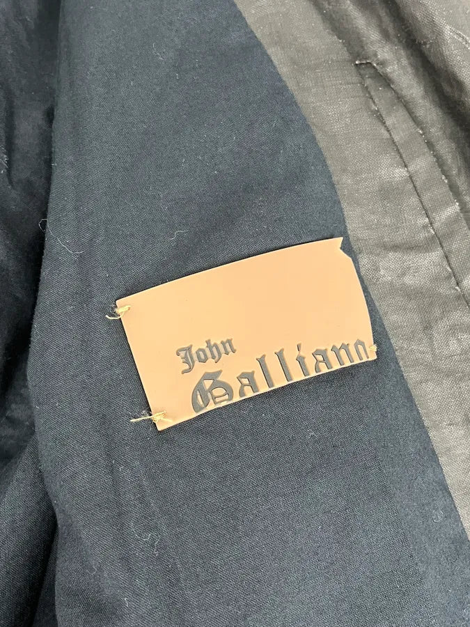 2000s John Galliano Black Waxed Asymmetrical Jacket NIlpJEu 10