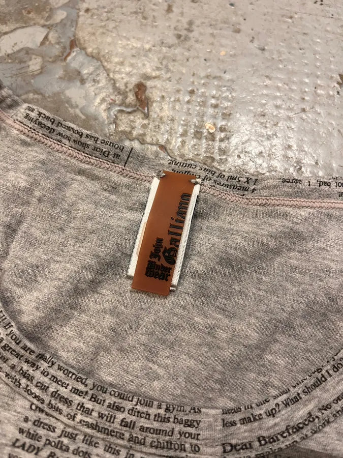 John Galliano Grey & Black V Neck Magazine Newspapers T-Shirt cgLBTgC 7