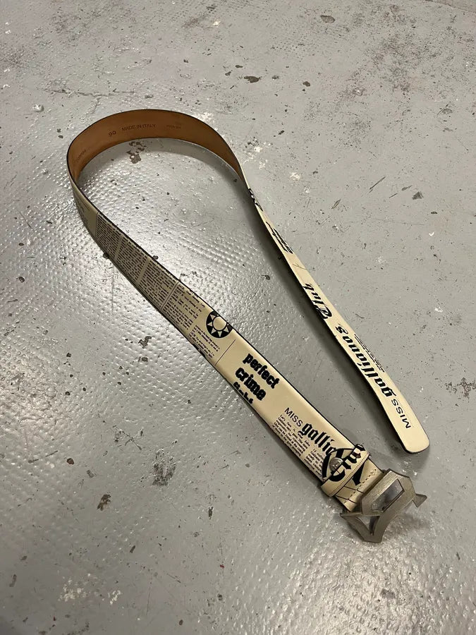 John Galliano Newspaper Logo Buckle Cream White Belt XHvTFCI 2