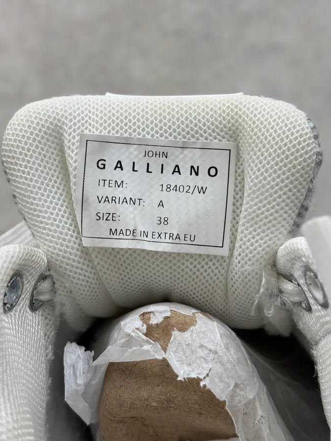 John Galliano White Studded Magazine Low Sneakers MRbzSsI 7