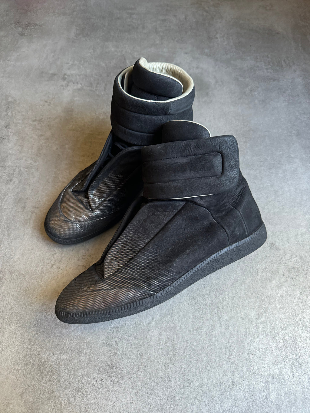 Maison Margiela Future High Black & Bronze (45eu/us11) – Dolce Maison Margiela Future High Black & Bronze (45eu/us11) – Dolce