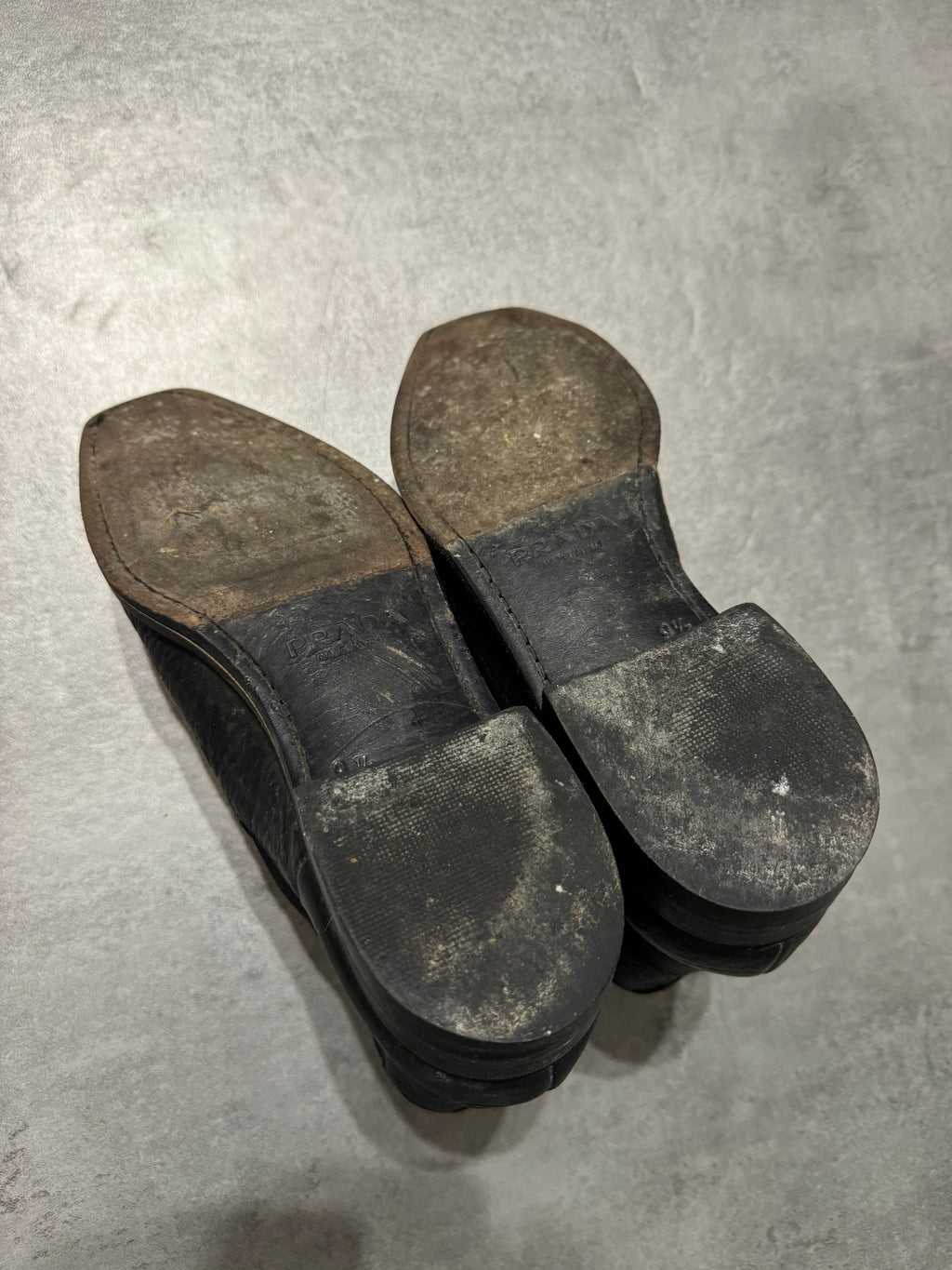 2000s Prada Black Leather Premium Boots (44) - 5