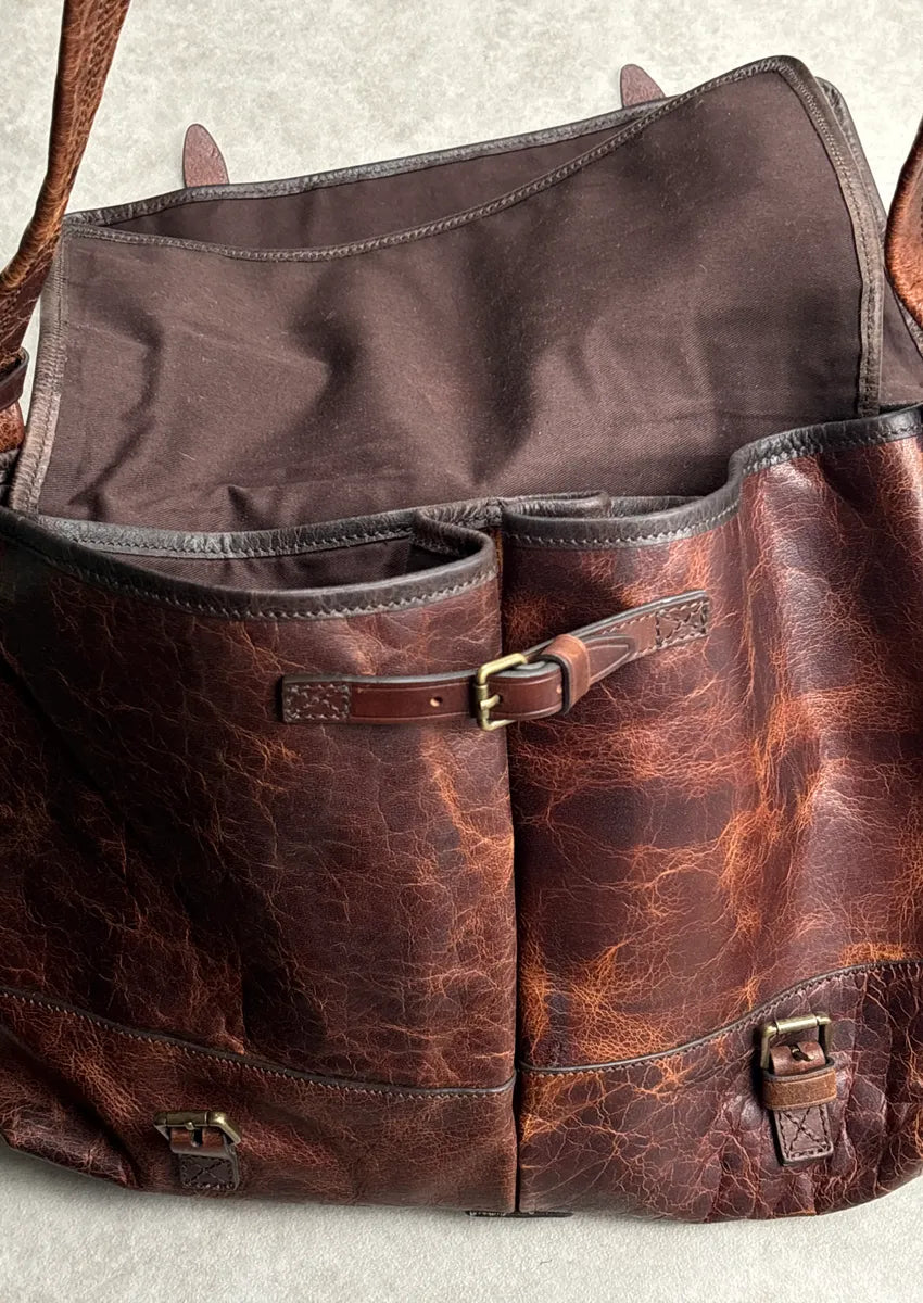 SS2010 Dolce & Gabbana Dark Brown Leather Distressed Studded Messenger Bag kRvUoiLI 20