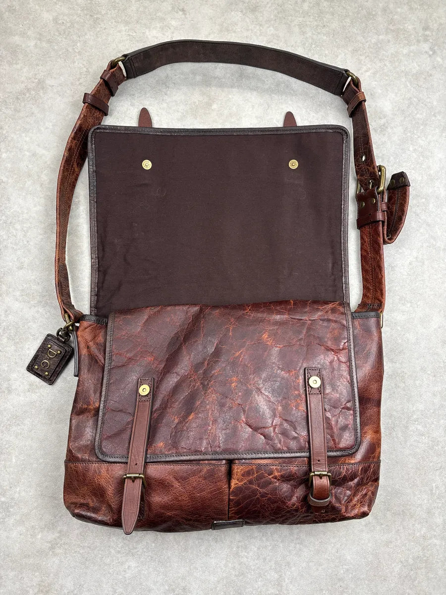 SS2010 Dolce & Gabbana Dark Brown Leather Distressed Studded Messenger Bag kRvUoiLI 5