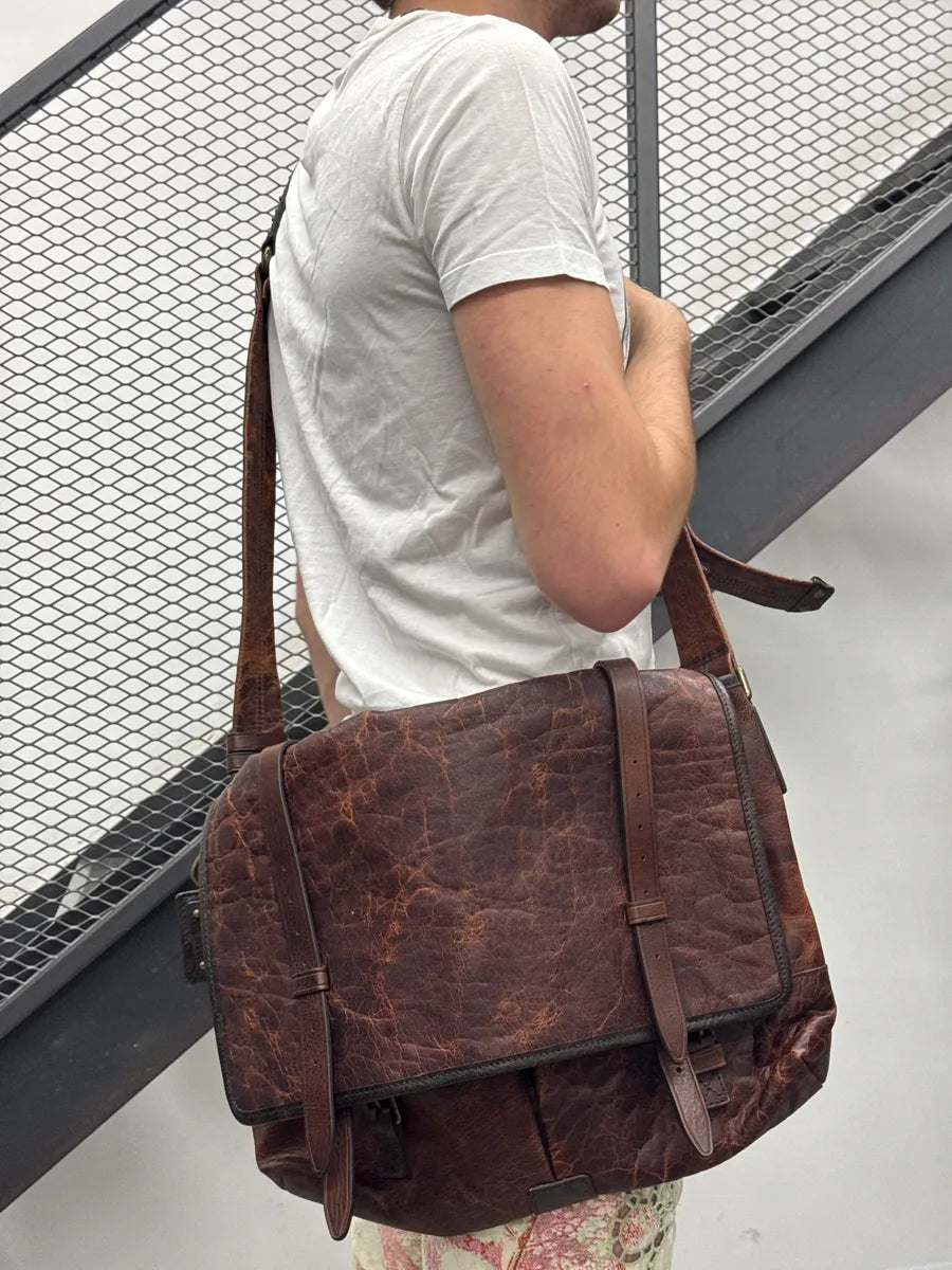 SS2010 Dolce & Gabbana Dark Brown Leather Distressed Studded Messenger Bag kRvUoiLI 2