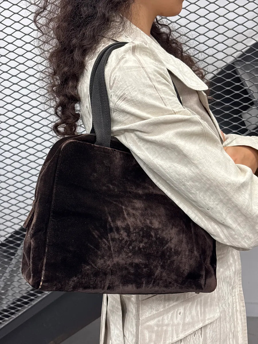 AW2000 Prada Dark Brown Velvet Signature Logo Handle Bag kXXwVhlE 2