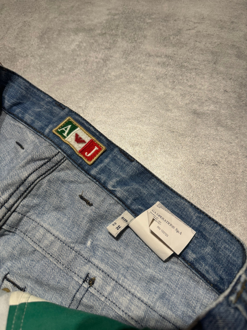 2000s Armani Distressed Italian Blue Worker Denim Jeans (M) - 6