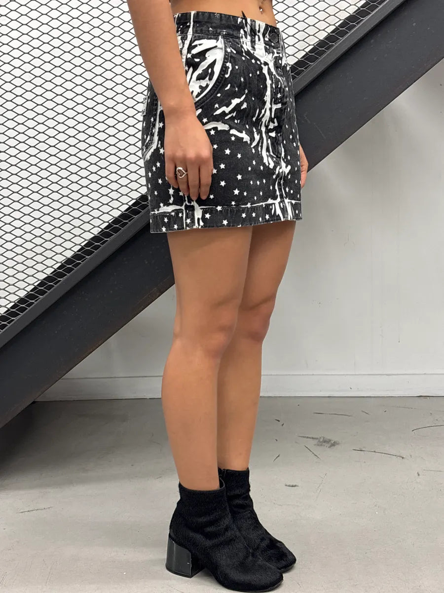 2010s Dolce & Gabbana Black Denim Star Print Bleach Effect Skirt lRdbaCrp 2