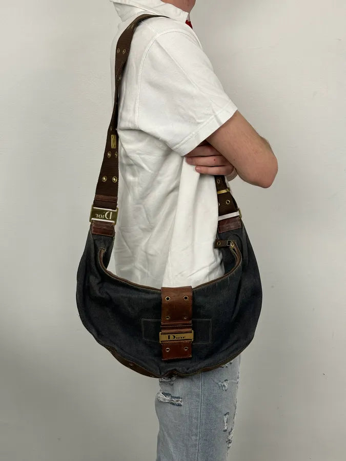 AW2003 Christian Dior Half Moon Navy Denim Leather Studded Bag yTJcOOY 2