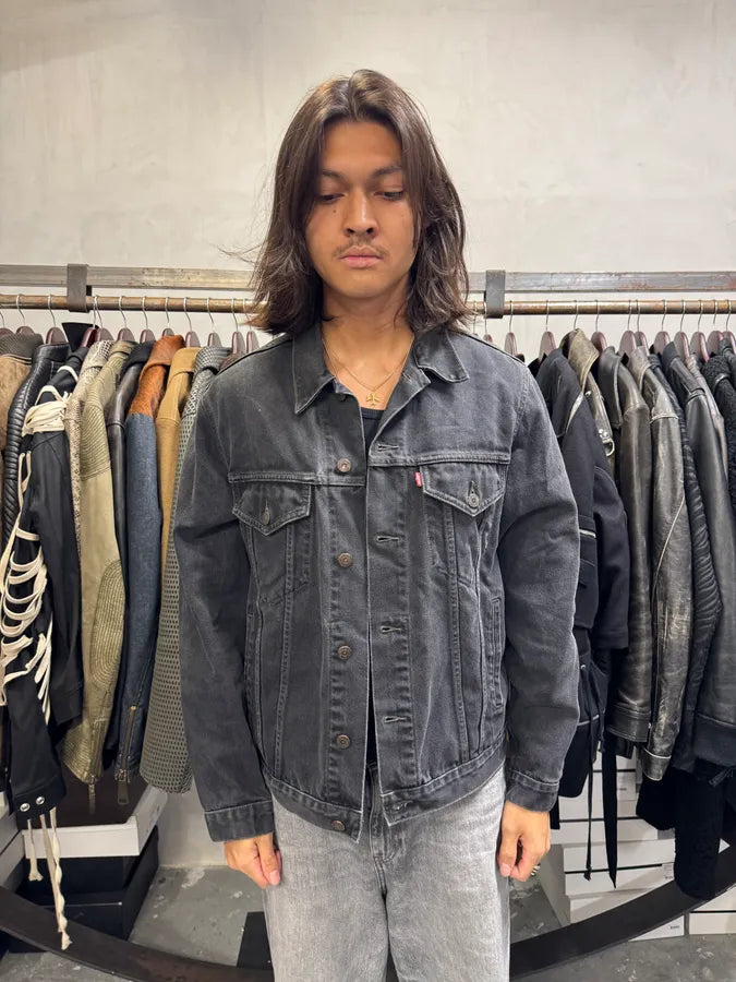 Levi’s Dark Grey Brut Buttoned Denim Trucker Jacket PQkYZMF 1