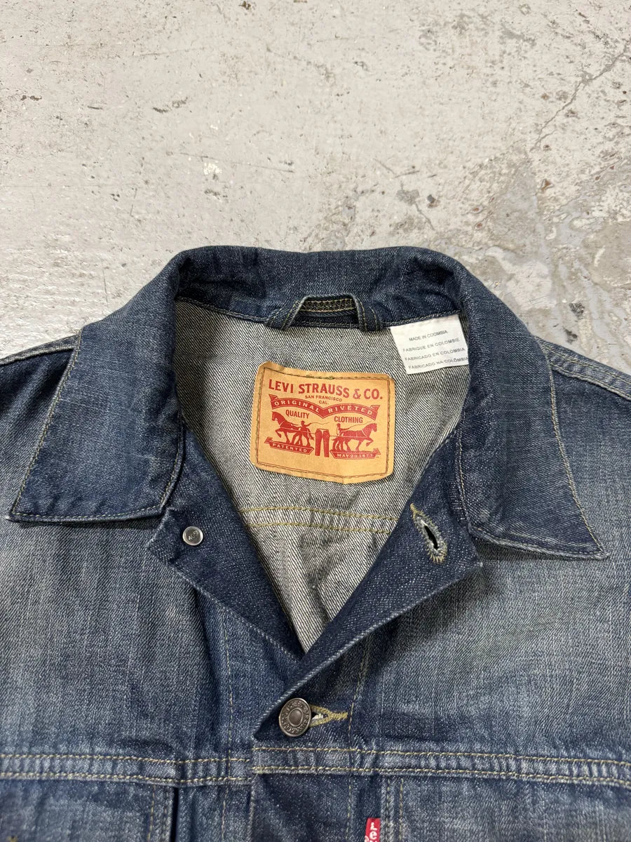 Levi’s Raw Brut Buttoned Denim Trucker Jacket TzunASw 7