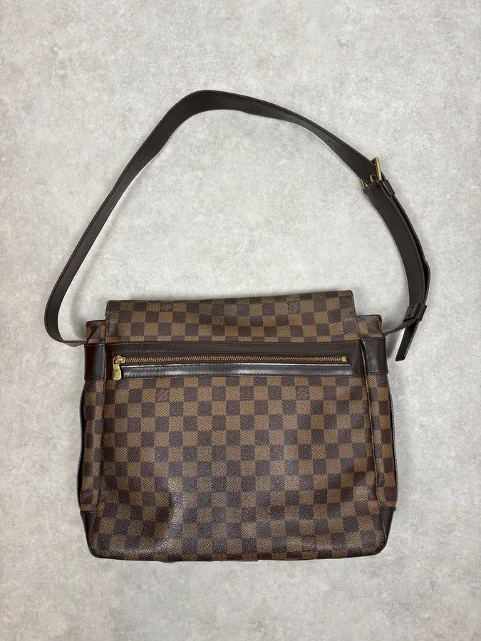 Louis Vuitton Abbesses Leather Messenger Bag FApOBEL 5