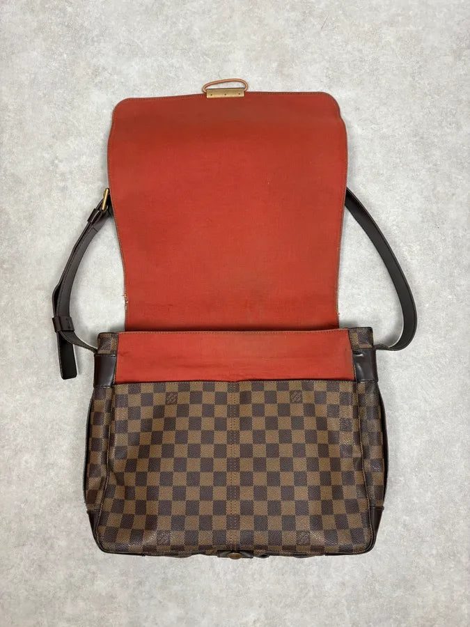 Louis Vuitton Abbesses Leather Messenger Bag FApOBEL 7