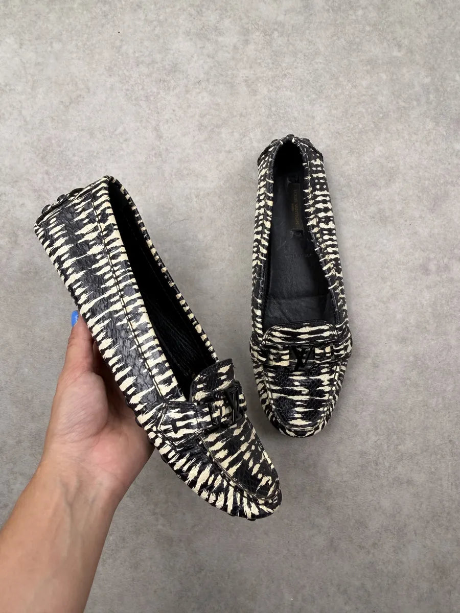Louis Vuitton Black and BeigeZebra  Leather Striped Loafers luEQSaU 0