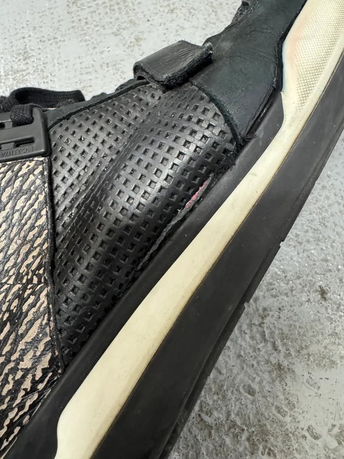 Louis Vuitton Black High Strap Trail Blazer Sneakers  rCESqLg 11