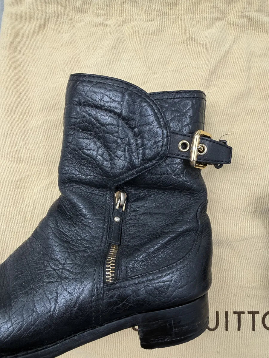 Louis Vuitton Black Leather Gold Hardware Ankle Boots zgFyUjq 6