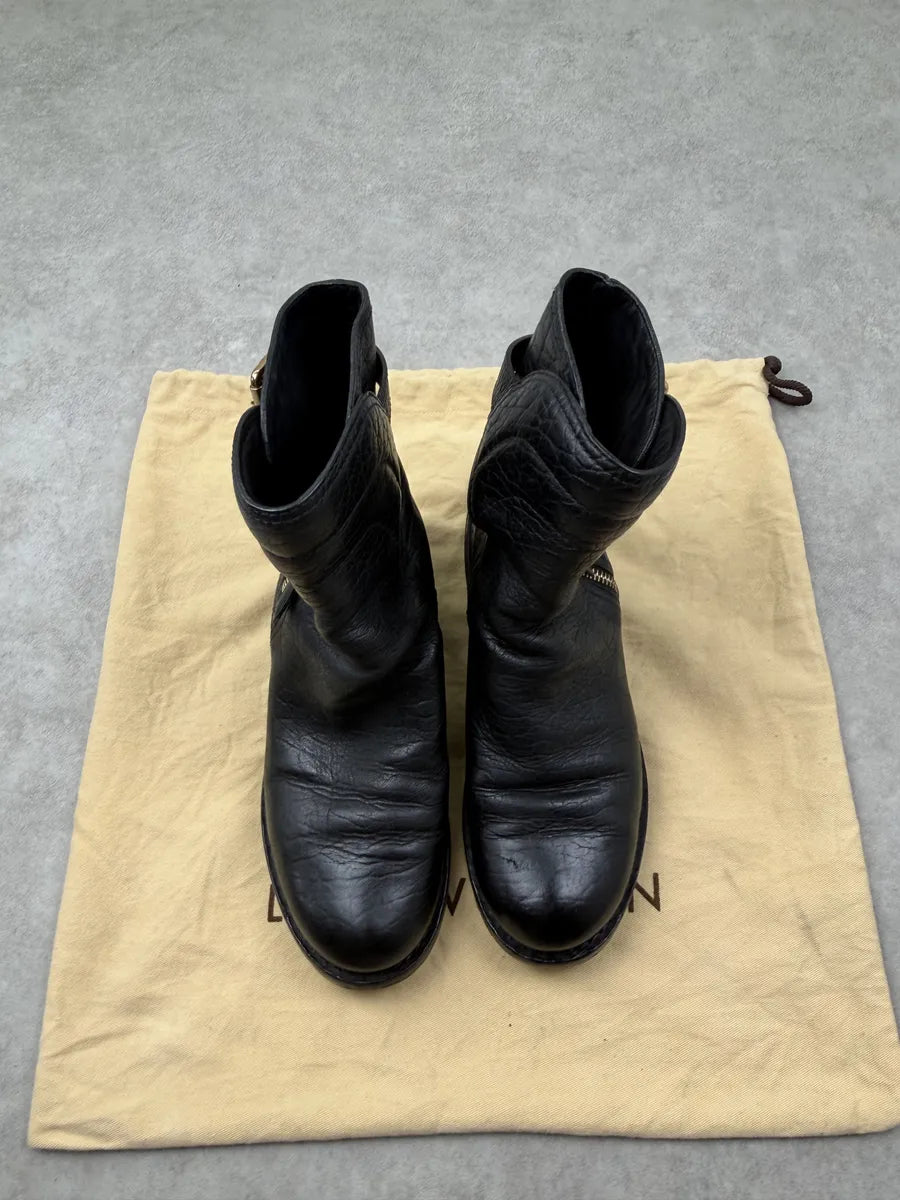 Louis Vuitton Black Leather Gold Hardware Ankle Boots zgFyUjq 4