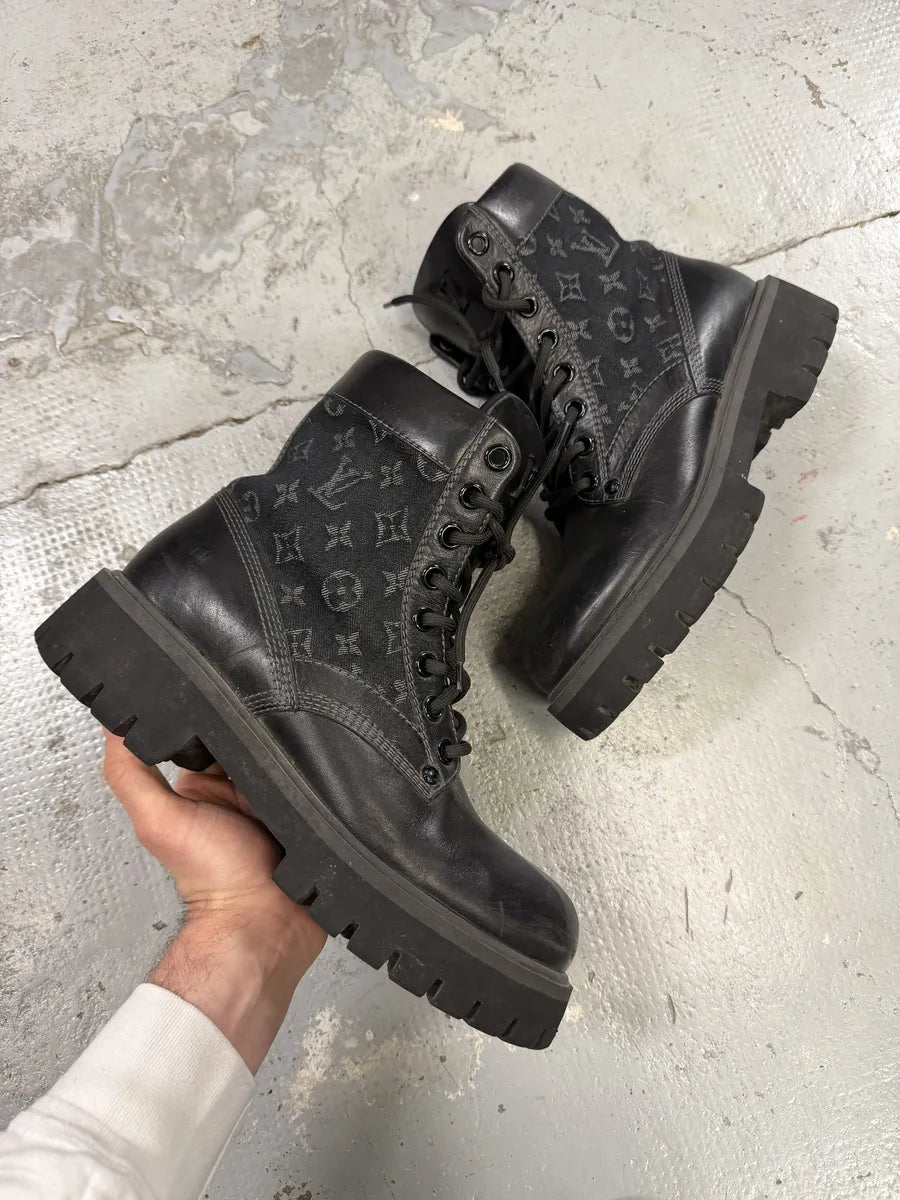 Louis Vuitton Black Leather Ranger Combat Boots rreMIhU 0