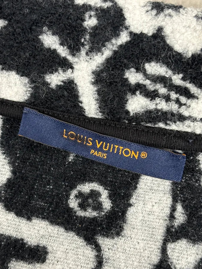 AW2022 Louis Vuitton Black Wool LV Comics Trucker Jacket by Virgil Abloh  zwnXikv 10