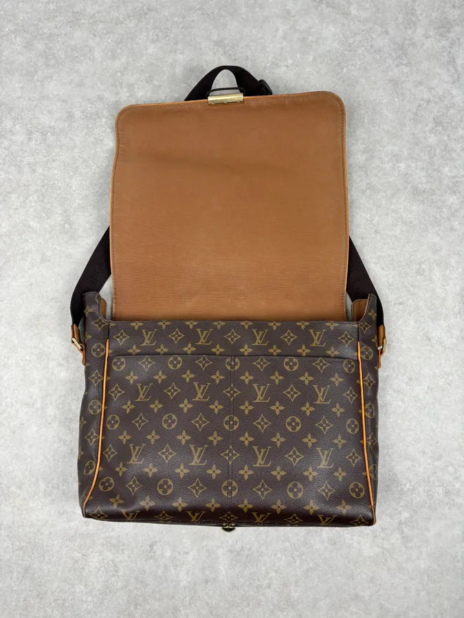 Louis Vuitton Brown Leather Logo Messenger Bag NcaNyCX 6