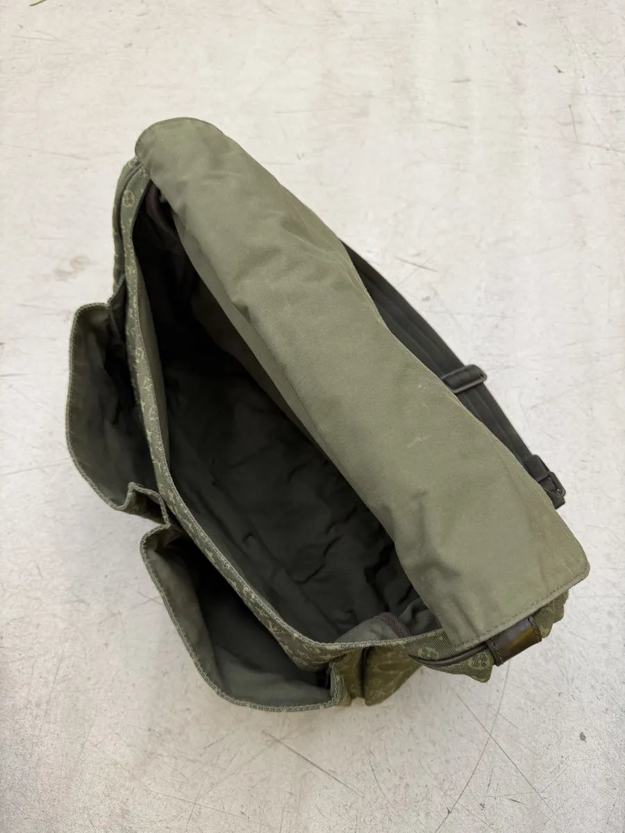 Louis Vuitton Green Canvas Monogrammed Messenger Bag  ubzOcDI 10