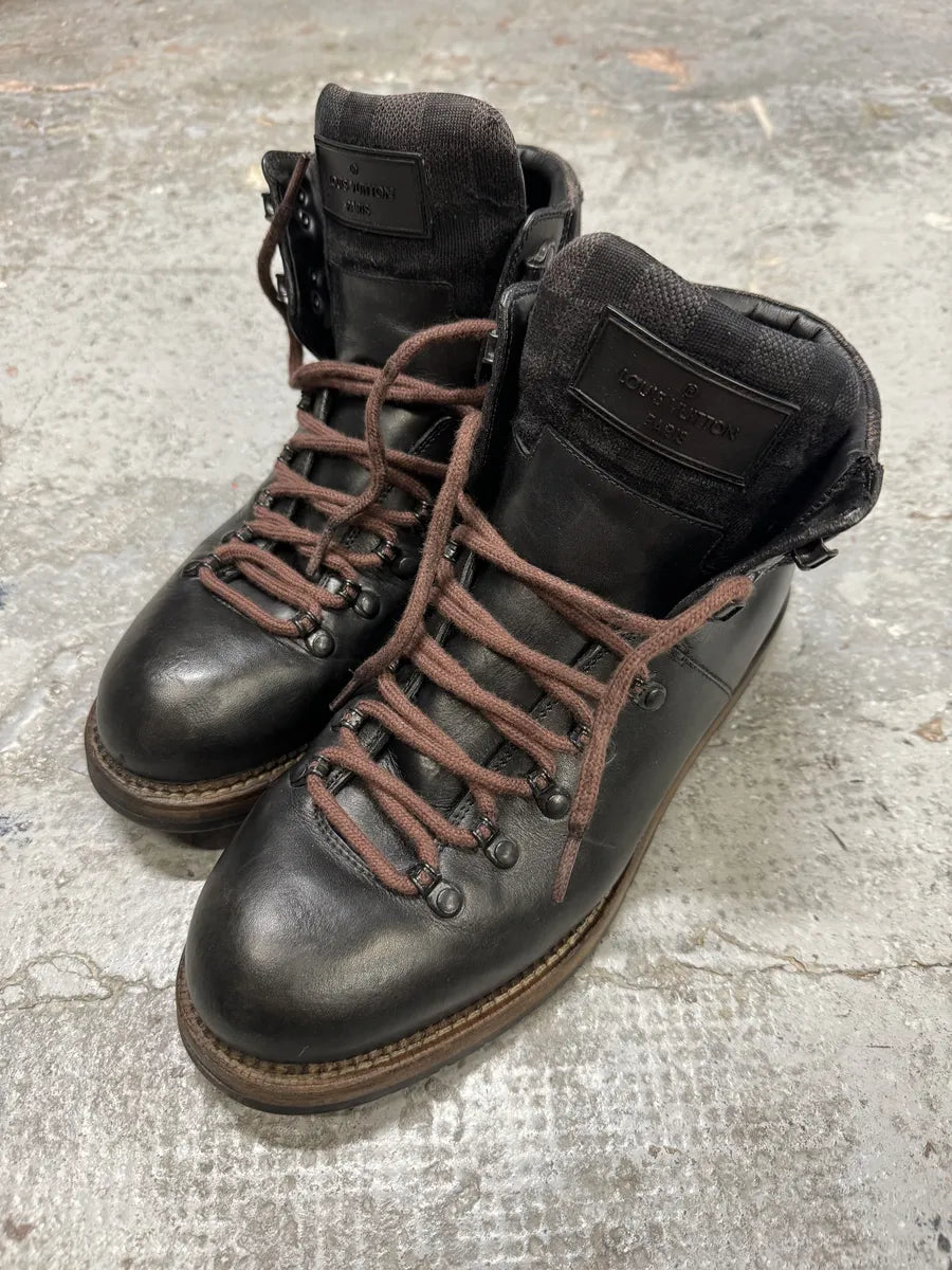 Louis Vuitton Monogrammed Black Leather Boots vCZVIjA 1