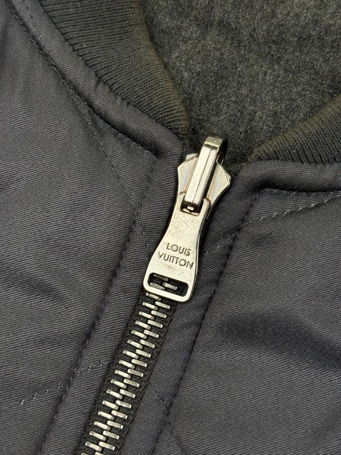 2000s Louis Vuitton Navy & Grey Nylon Reversible Bomber Jacket XTZgFpM 15
