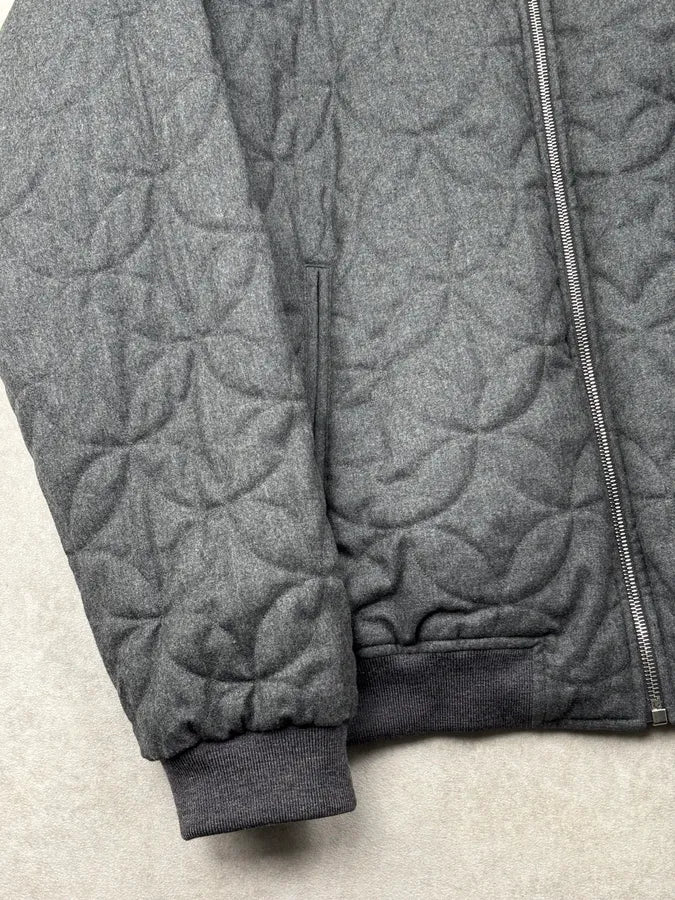 2000s Louis Vuitton Navy & Grey Nylon Reversible Bomber Jacket XTZgFpM 14