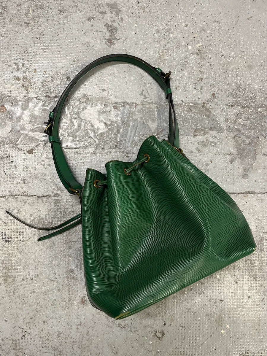 Louis Vuitton Noé Green Epi Leather Handle Bag (OS) pHEoIAO 2