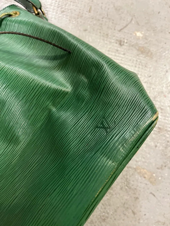 Louis Vuitton Noé Green Epi Leather Handle Bag (OS) pHEoIAO 4