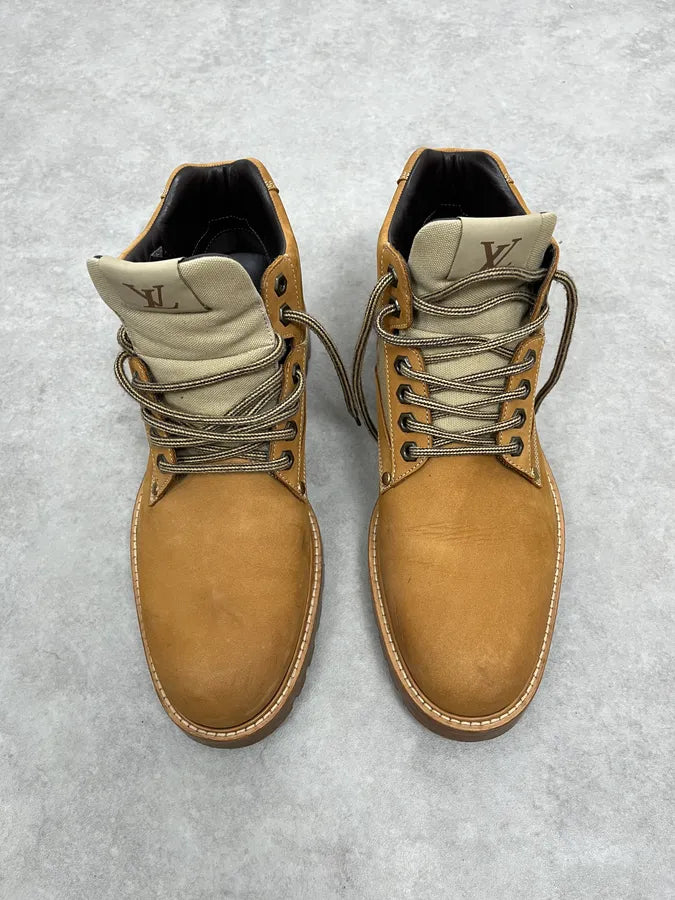 Louis Vuitton Oberkampf Beige Wheat Nubuck Boots RgQQFsH 1