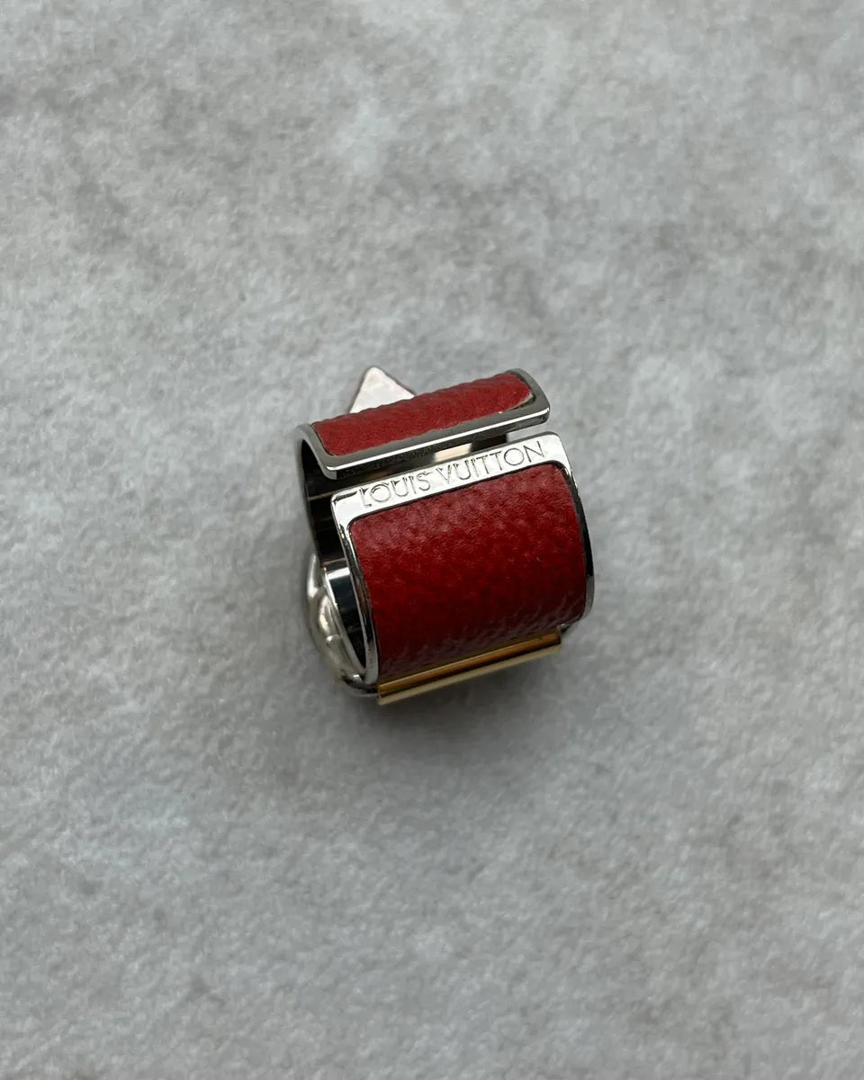 Louis Vuitton Red Leather Ring yVYirNQ 4