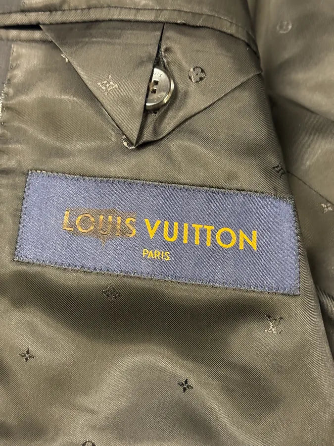 Louis Vuitton Striped Black Elegant Suit NmRocXQ 8